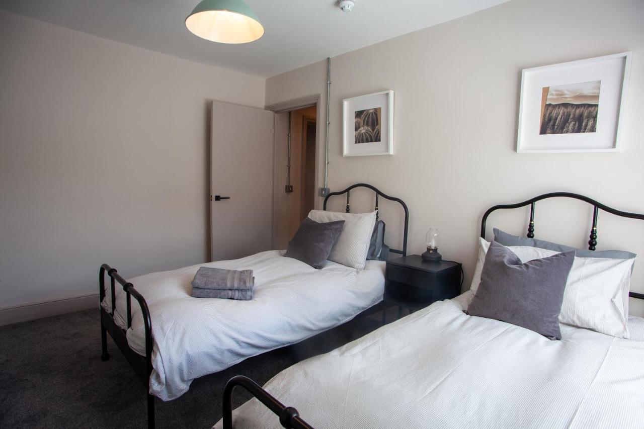 Oxford Street Grand Apartment- Free Evening Parking サウサンプトン エクステリア 写真