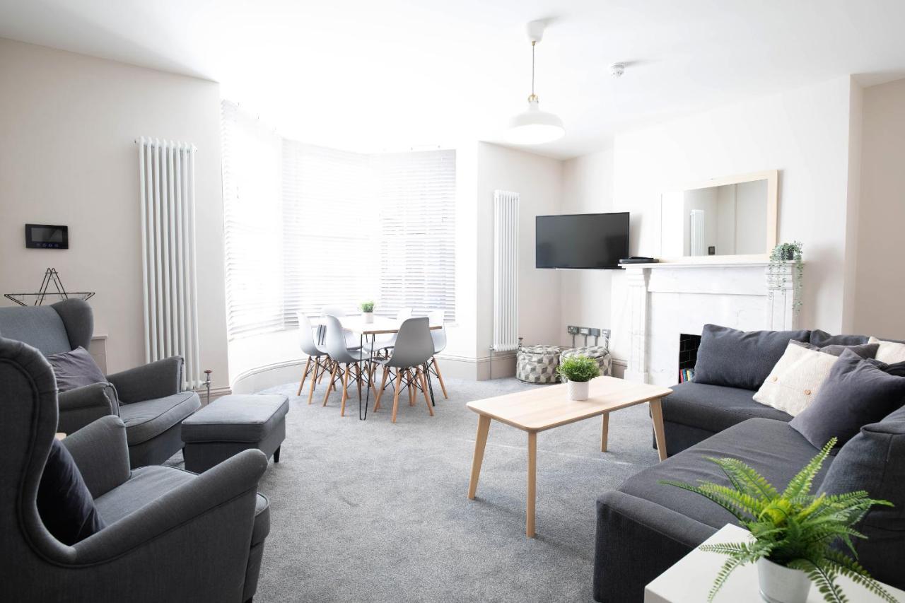 Oxford Street Grand Apartment- Free Evening Parking サウサンプトン エクステリア 写真